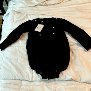 NWT NUECES PELELE ALYA TERCIOPELO NEGRO 24M
